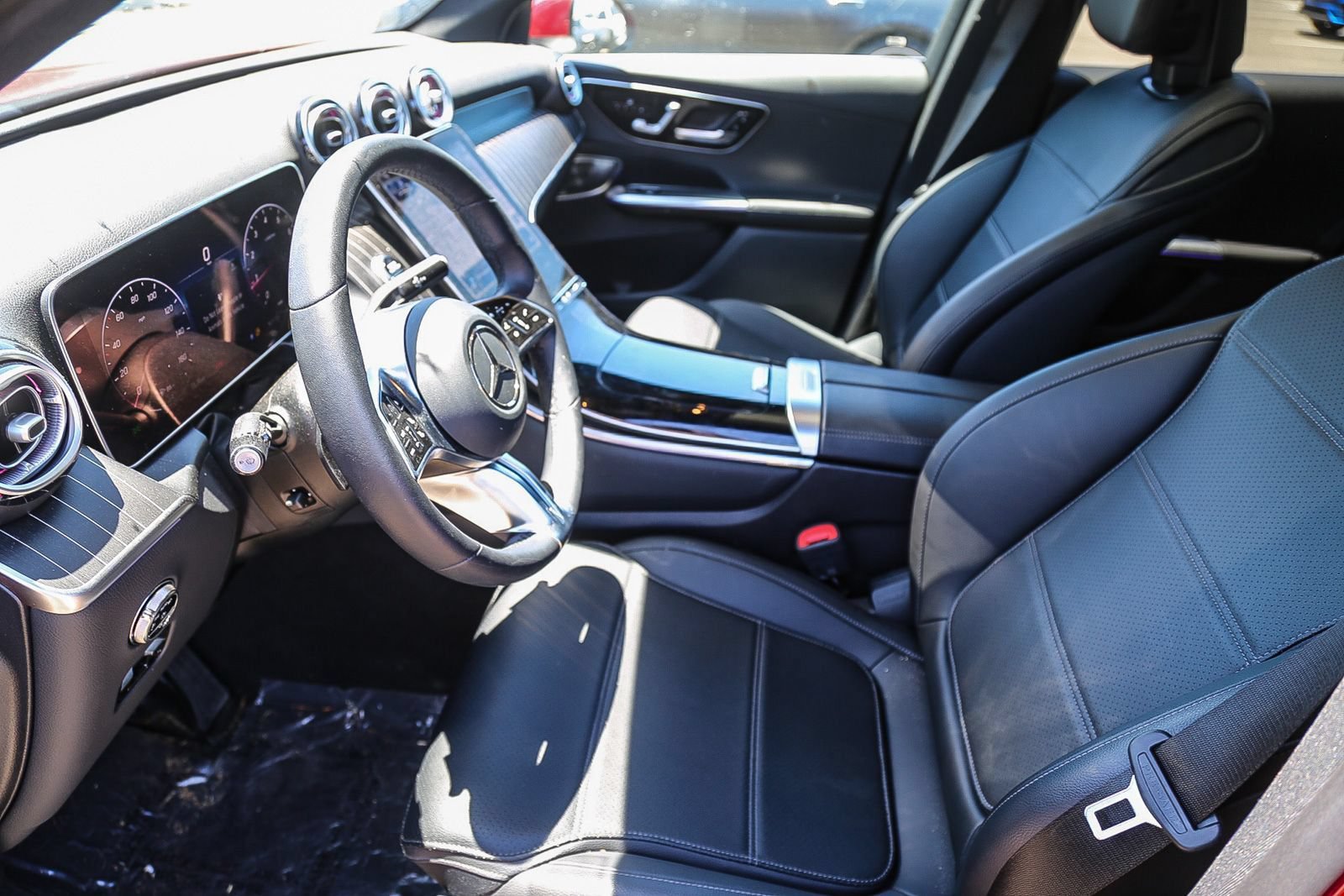 Certified 2026 Mercedes-Benz GLC 300 4MATIC image 5