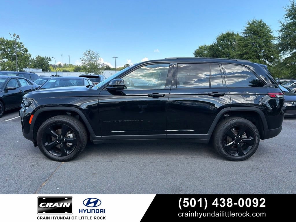 Used 2023 Jeep Grand Cherokee Limited w/ Black Appearance Package