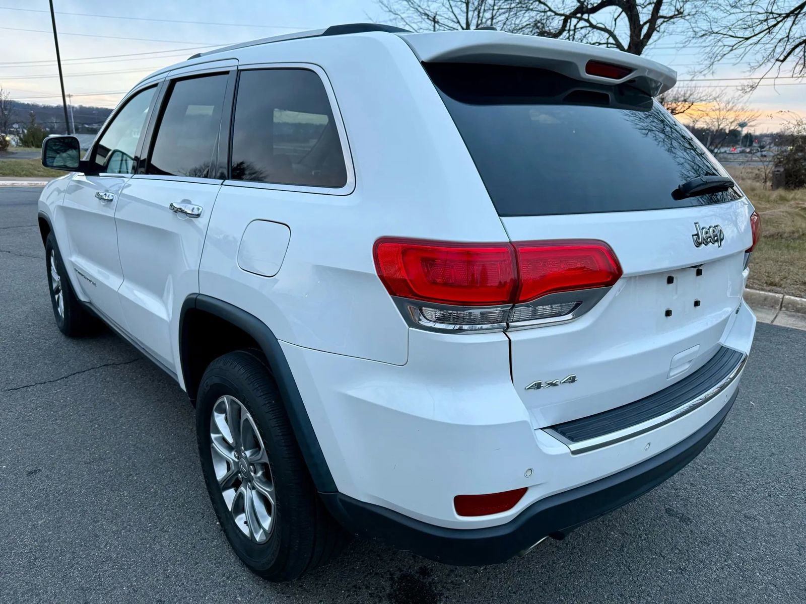 Used 2014 Jeep Grand Cherokee Limited image 8
