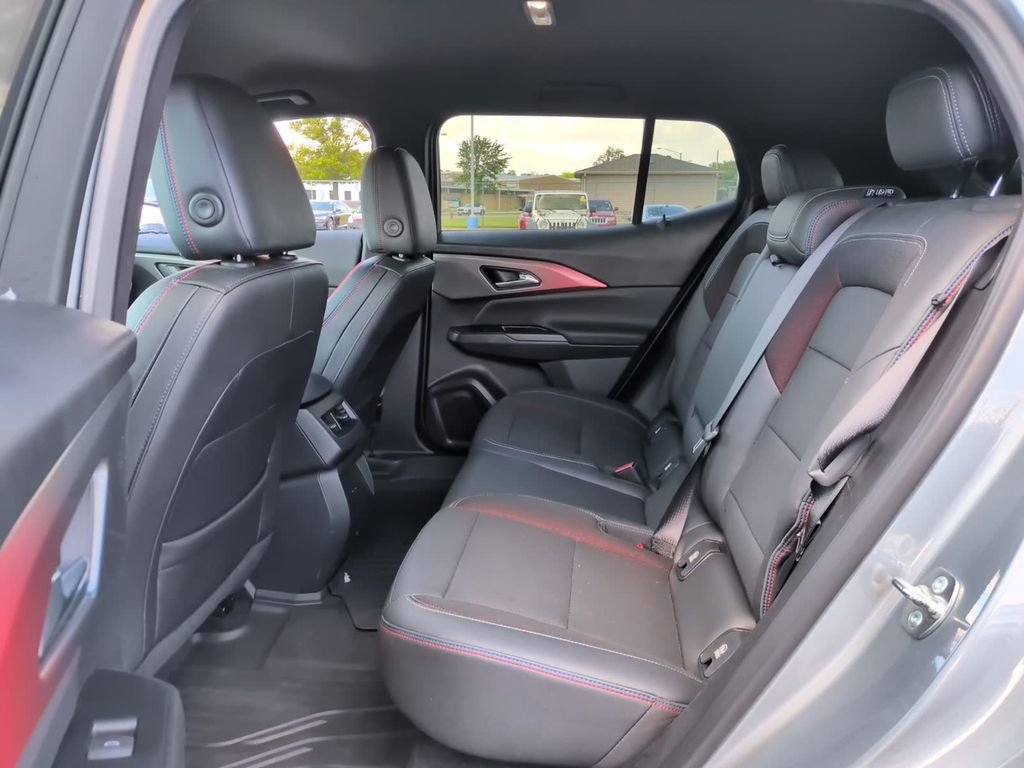 Used 2024 Chevrolet Equinox EV RS FWD image 13