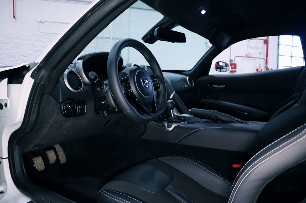 Used 2015 Dodge Viper w/ Quick Order Package 22J GT image 30