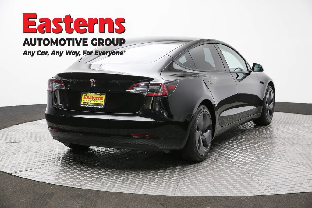 Used 2021 Tesla Model 3 Standard Range Plus image 5