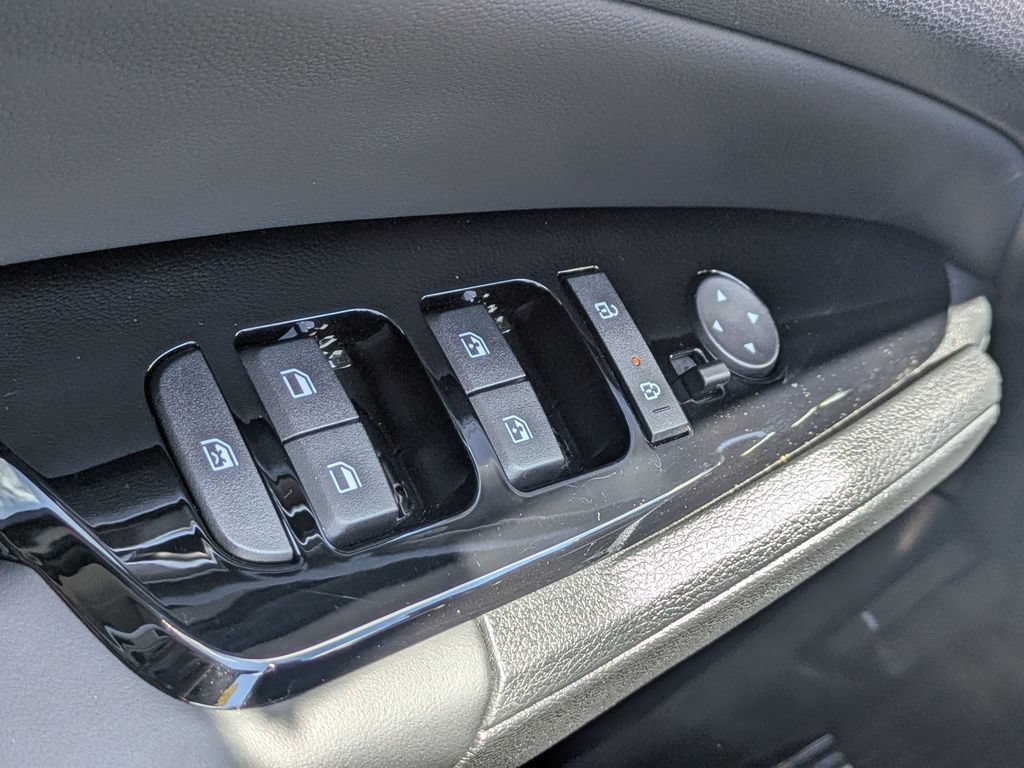 Used 2025 Kia Sportage SX FWD image 25