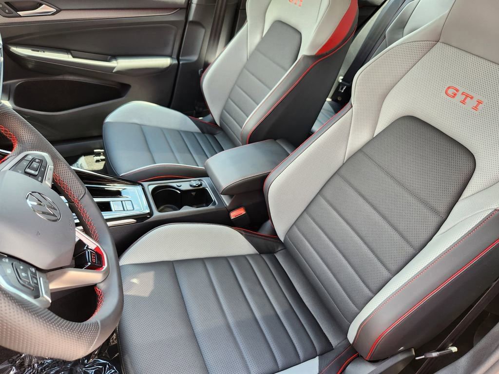 New 2025 Volkswagen GTI SE image 6