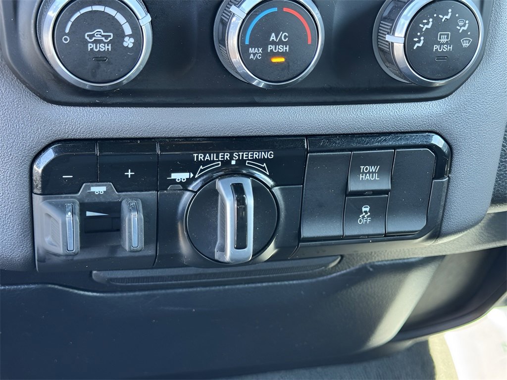 Used 2023 RAM 1500 Big Horn w/ Trailer Tow Group image 27