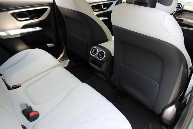 Used 2025 Mercedes-Benz GLC 350e 4MATIC w/ AMG Line image 15