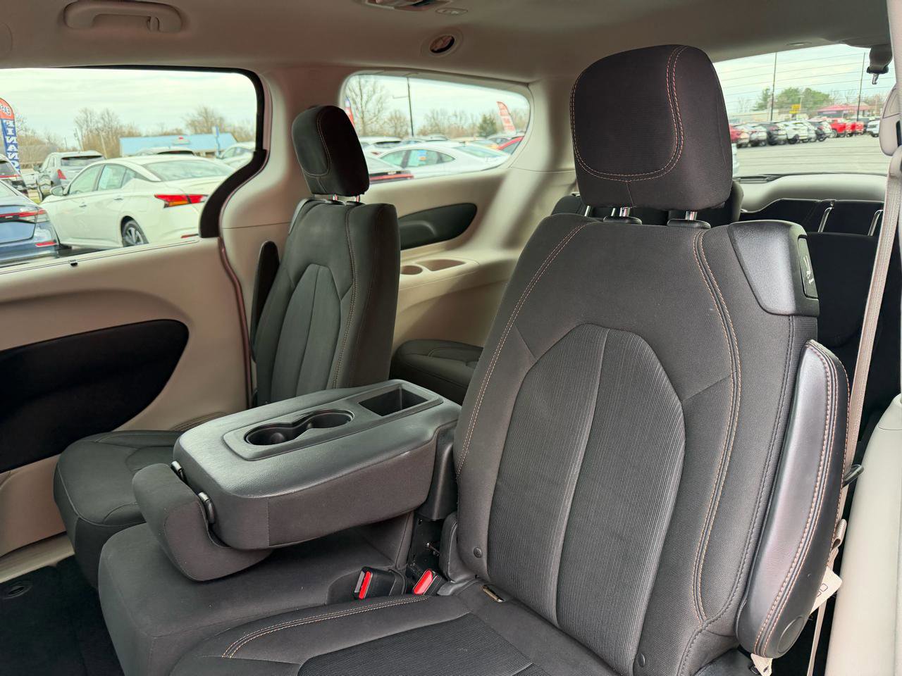 Used 2018 Chrysler Pacifica Touring Plus w/ Tire & Wheel Group image 17