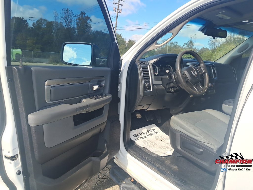 Used 2016 RAM 2500 SLT AWD/4WD image 15