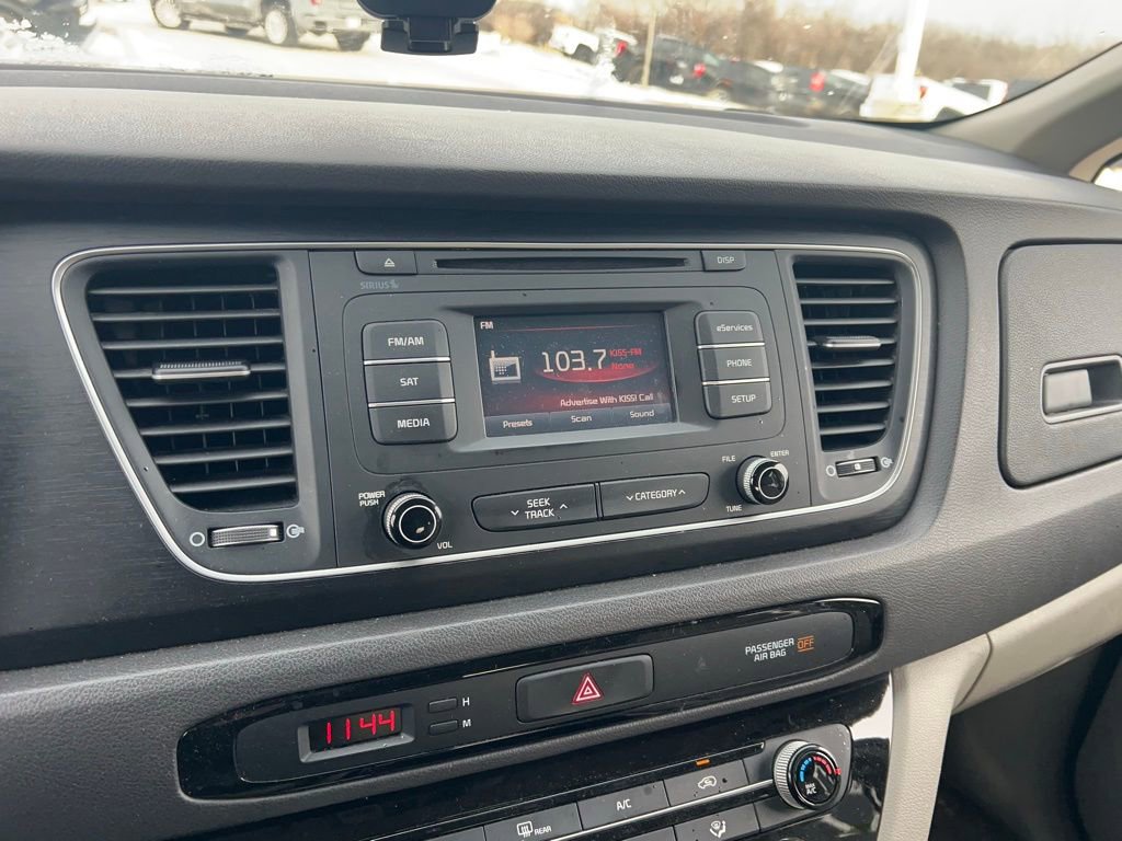 Used 2015 Kia Sedona LX w/ LX Convenience Package image 15