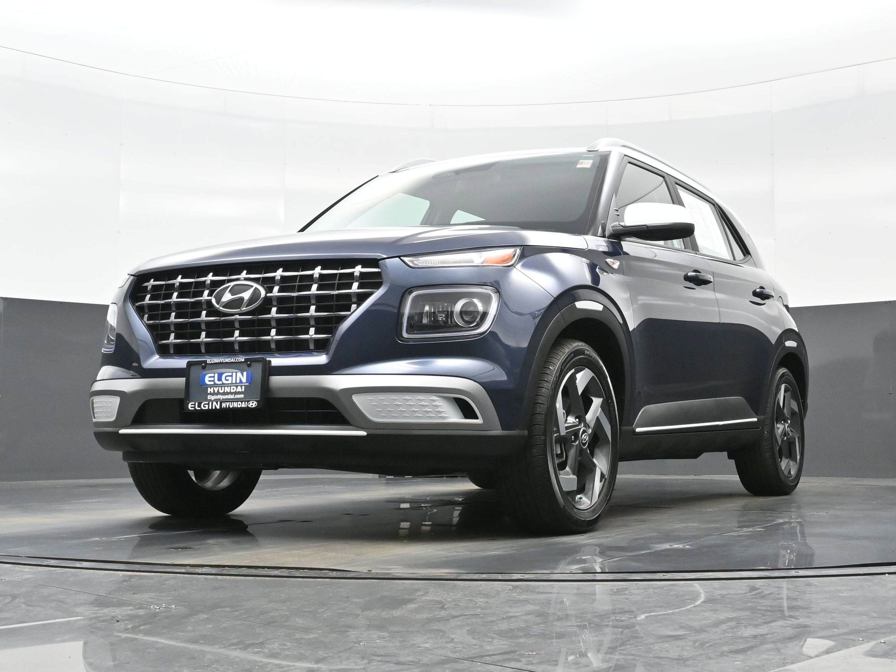 Certified 2025 Hyundai Venue Limited image 26