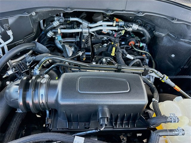 Used 2022 Ford Explorer XLT w/ Equipment Group 202A image 29