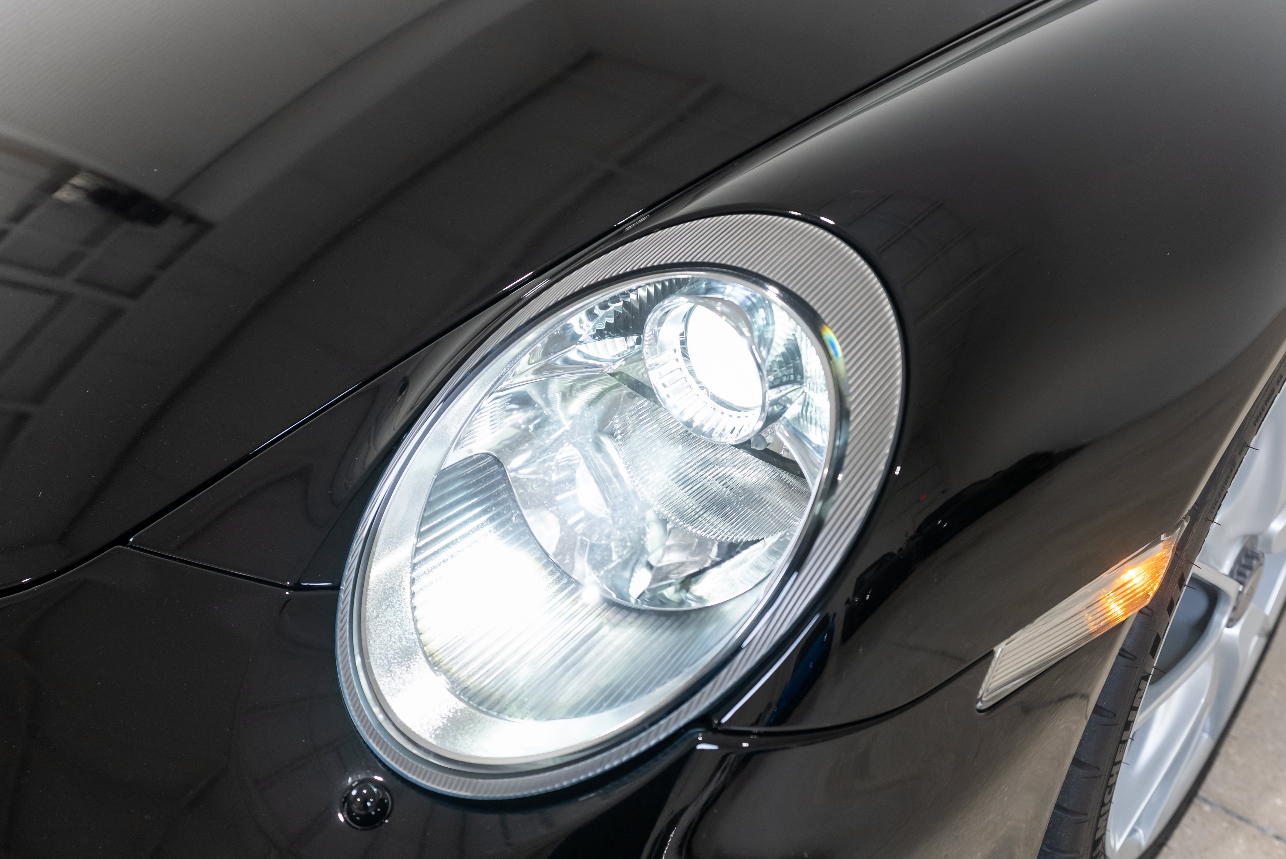 Used 2010 Porsche 911 GT3 RWD image 16