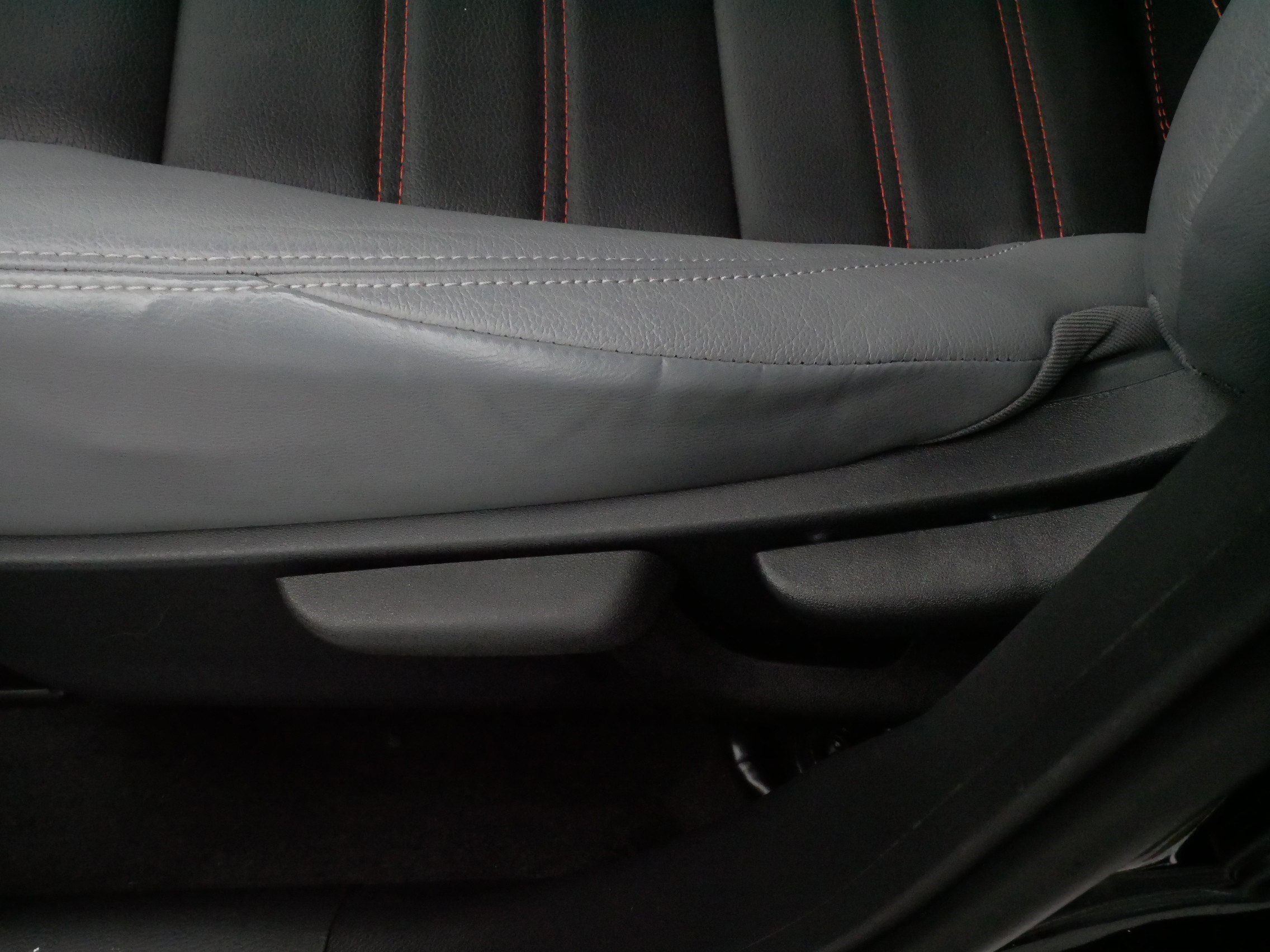 Used 2021 Nissan Kicks SR w/ SR Premium Package image 20