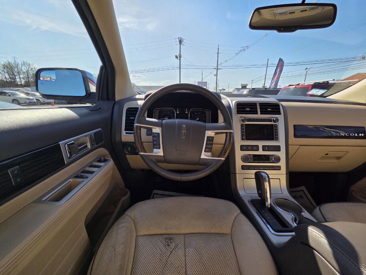 Used 2010 Lincoln MKX AWD image 24
