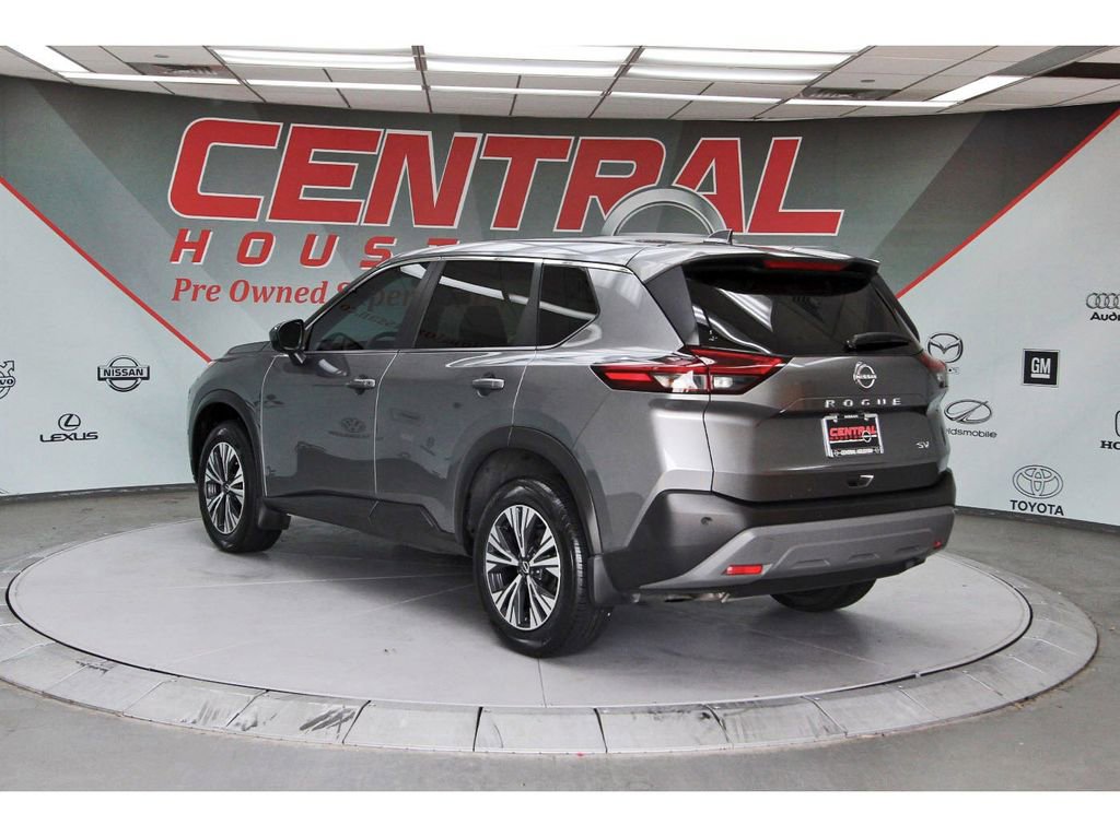 Used 2023 Nissan Rogue SV FWD image 3