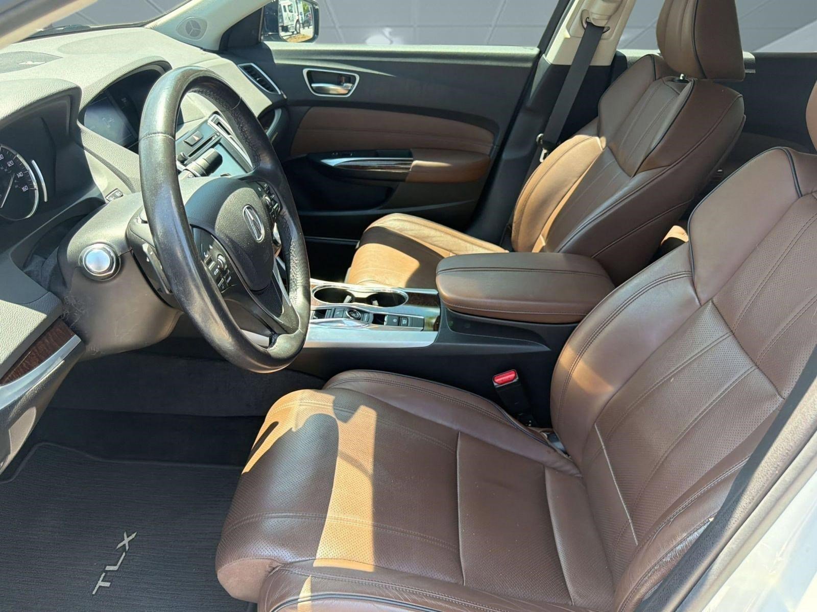 Used 2018 Acura TLX V6 w/ Technology Package FWD image 5