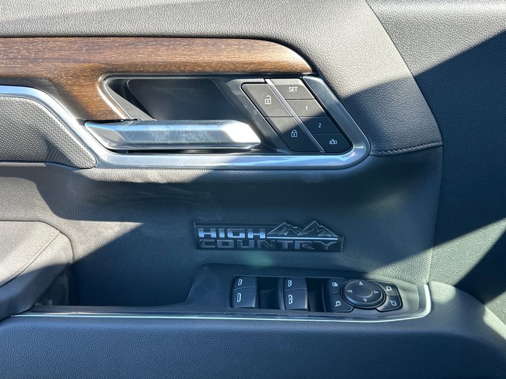 New 2026 Chevrolet Silverado 1500 High Country w/ High Country Premium Package image 15