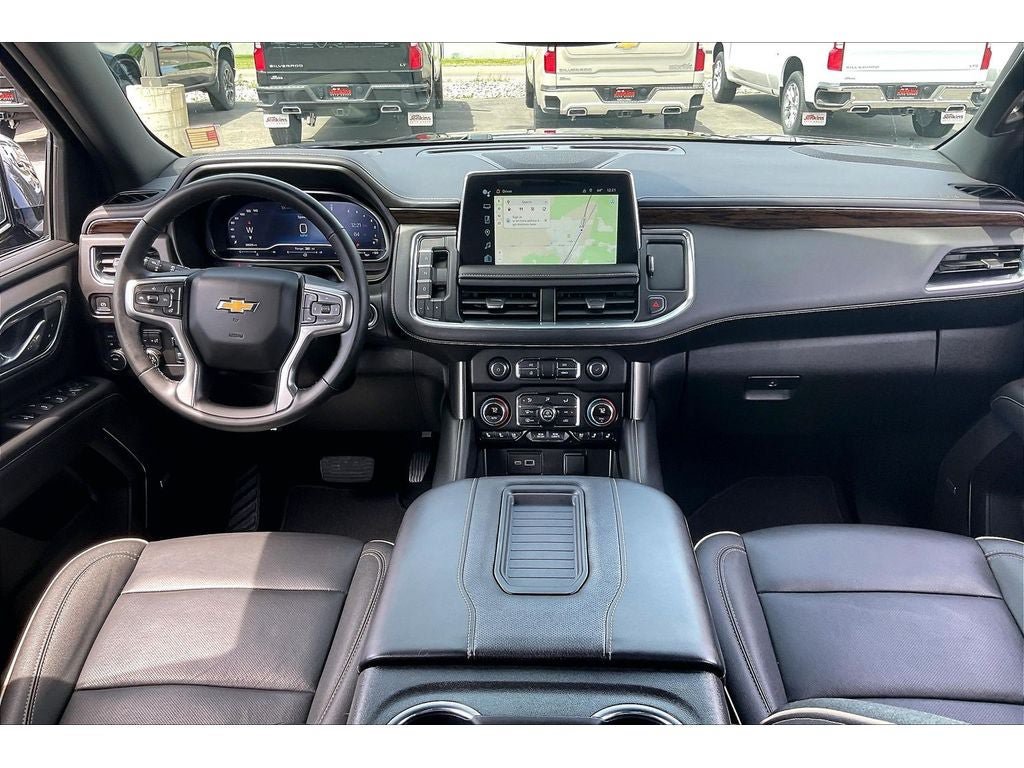 Used 2024 Chevrolet Suburban Premier w/ Max Trailering Package AWD/4WD image 17