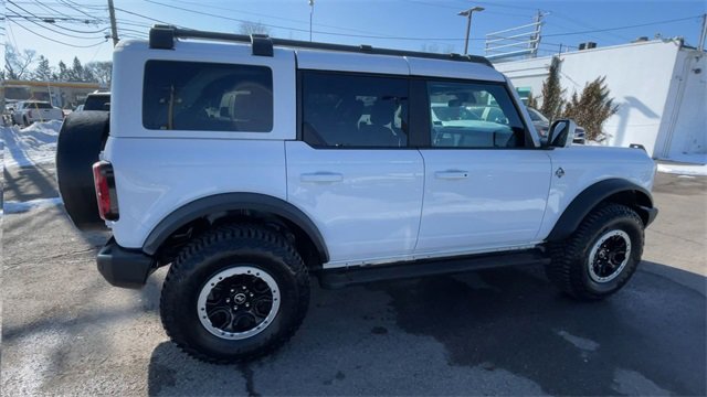 Used 2023 Ford Bronco Outer Banks w/ Sasquatch Package image 2
