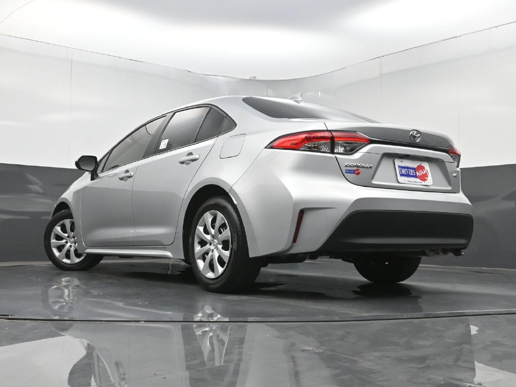 Used 2024 Toyota Corolla LE FWD image 27