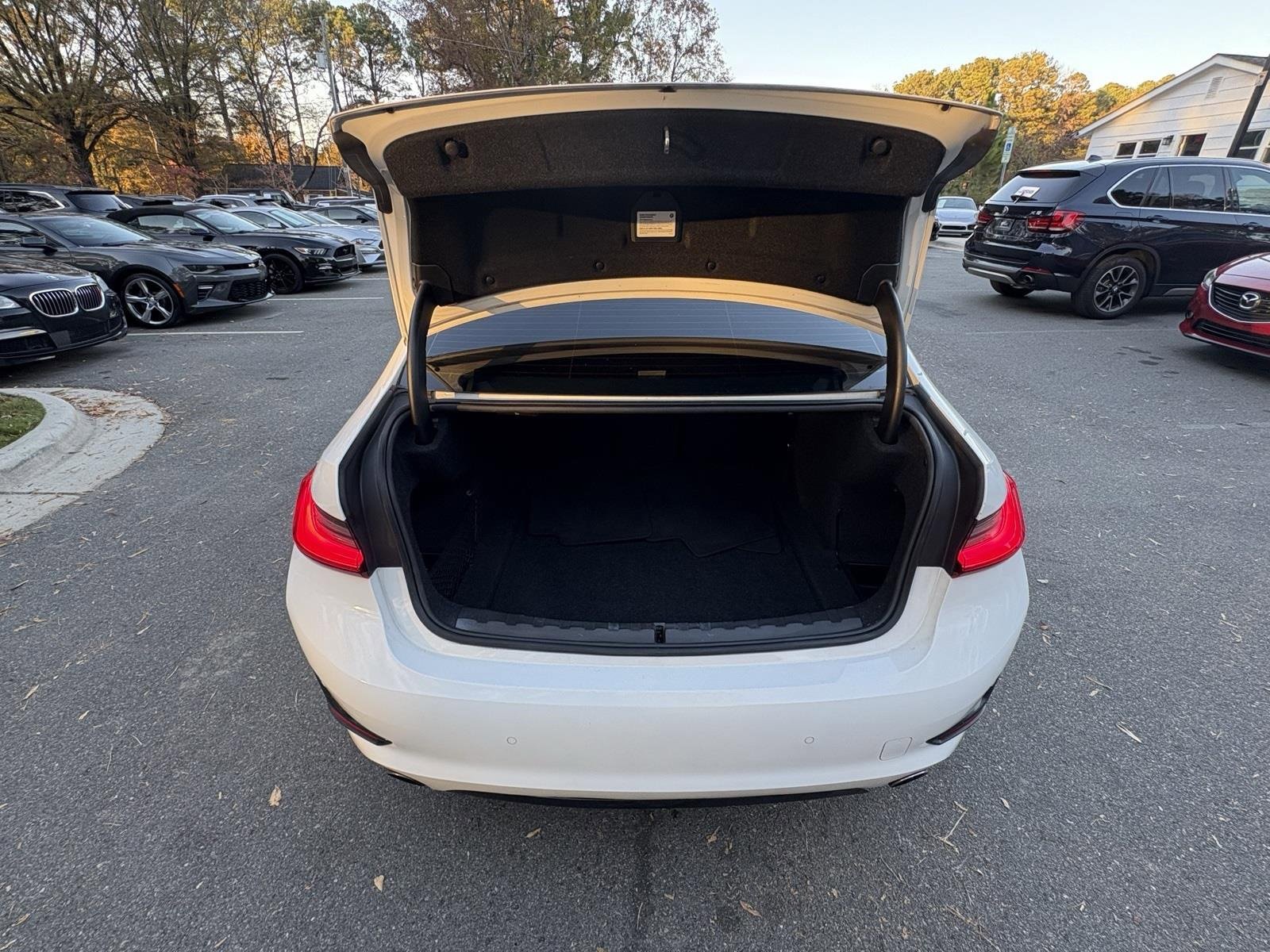 Used 2020 BMW 330i Sedan w/ Convenience Package image 12