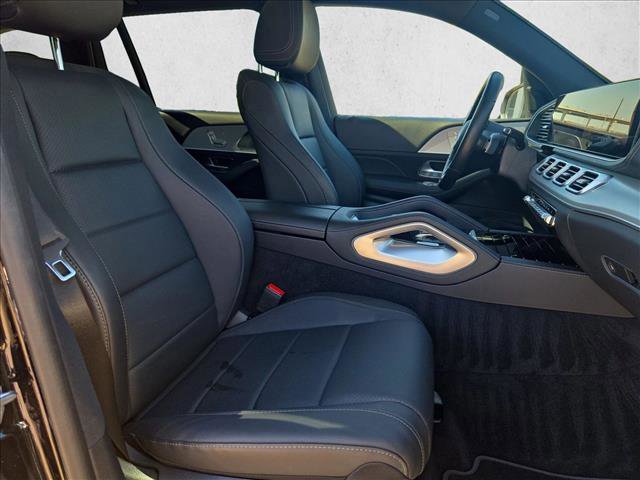 Used 2025 Mercedes-Benz GLS 450 4MATIC image 21
