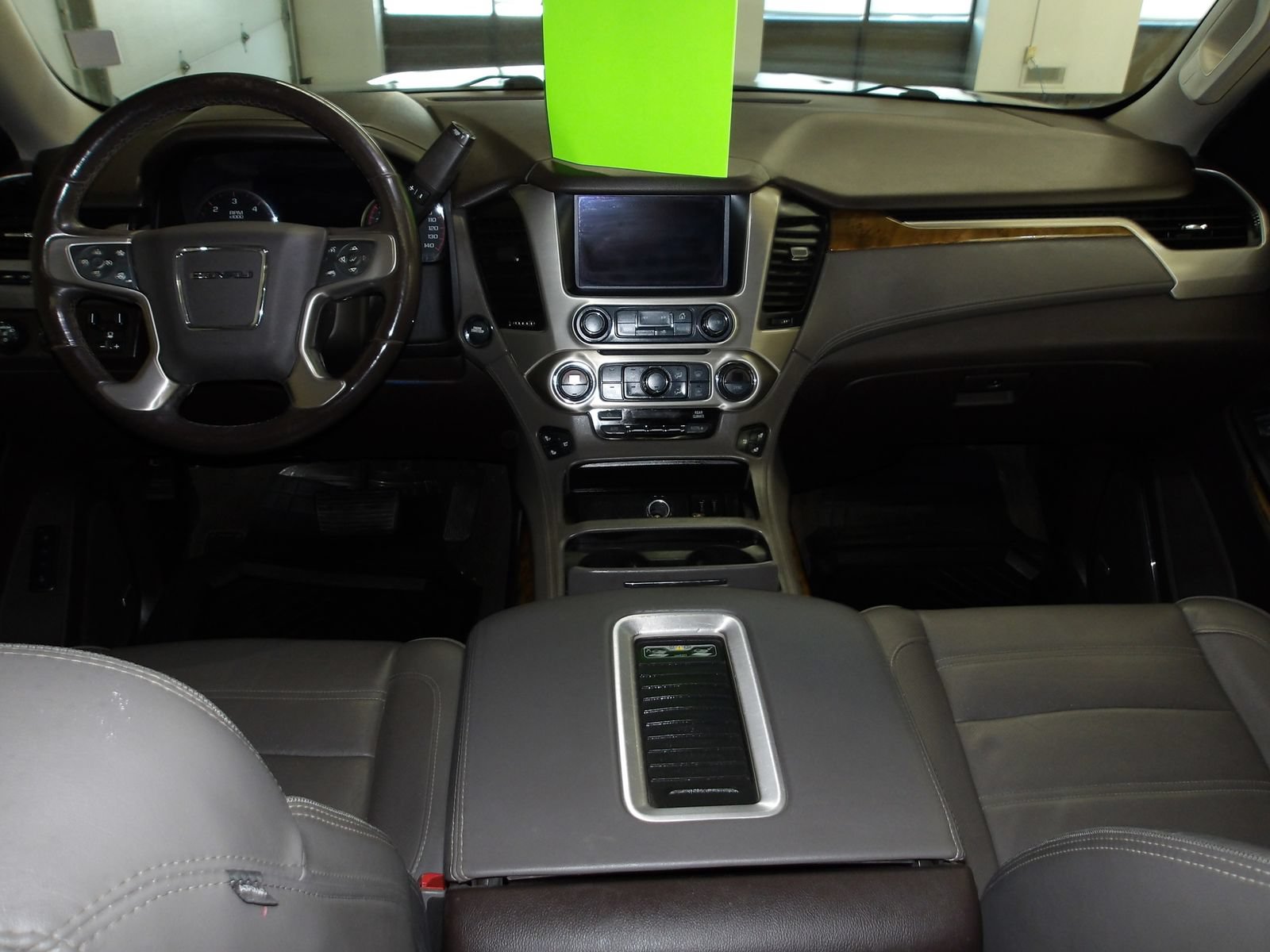 Used 2016 GMC Yukon XL Denali w/ Open Road Package AWD/4WD image 12