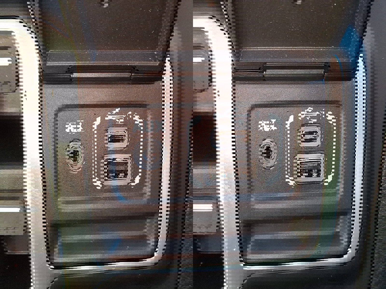 Used 2023 Jeep Wrangler Sahara w/ Cold Weather Group image 23