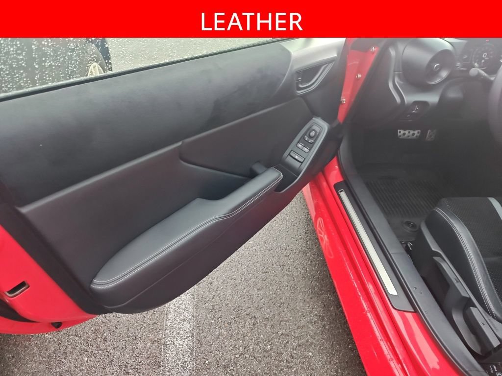 Used 2025 Toyota GR86 Premium w/ ALL Weather Mat Package (TMS) RWD image 5