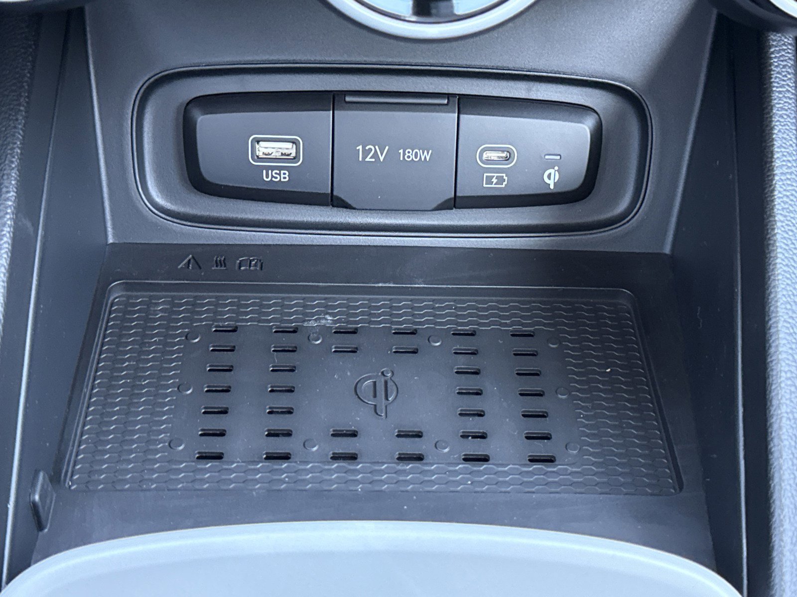 New 2026 Hyundai Venue SEL image 24