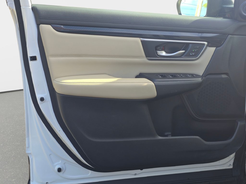 Used 2022 Honda CR-V Touring image 29