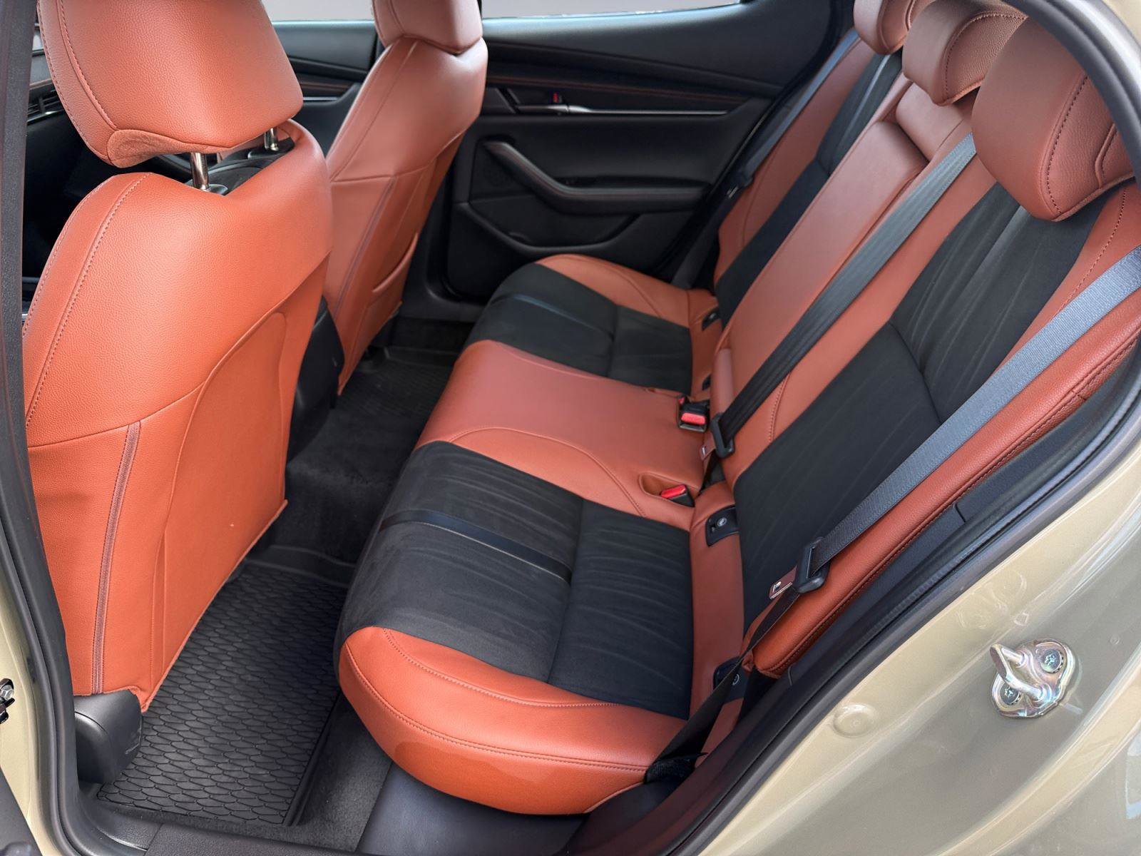 Used 2025 MAZDA MAZDA3 Carbon image 11