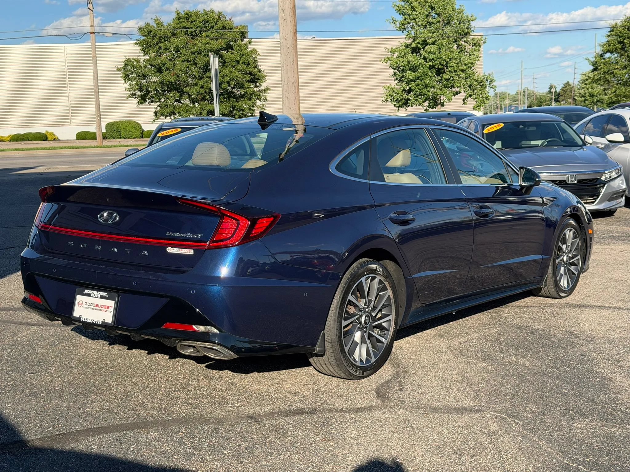 Used 2021 Hyundai Sonata Limited w/ Winter Weather Package FWD image 7