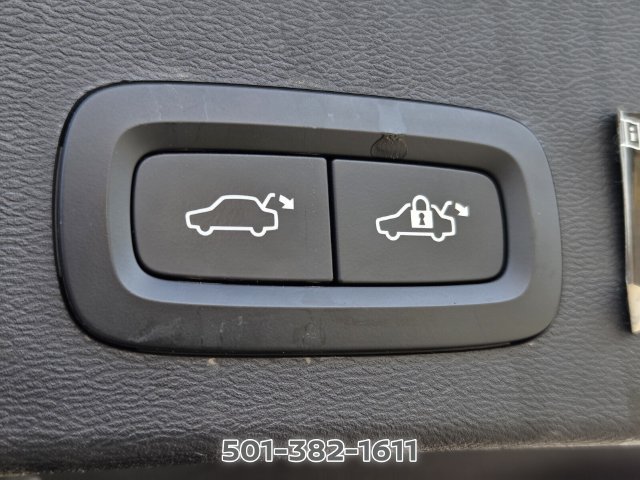 Used 2019 Volvo XC40 T5 Momentum AWD/4WD image 15