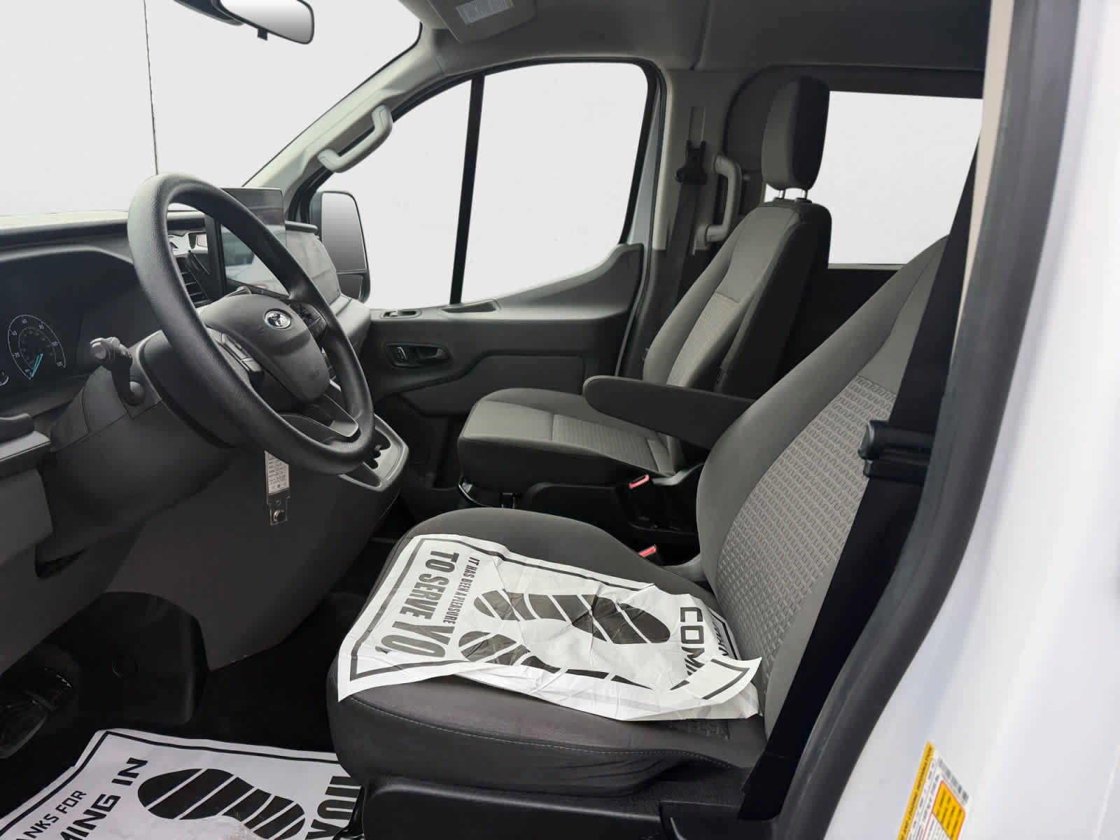 Used 2024 Ford Transit 350 XLT image 12