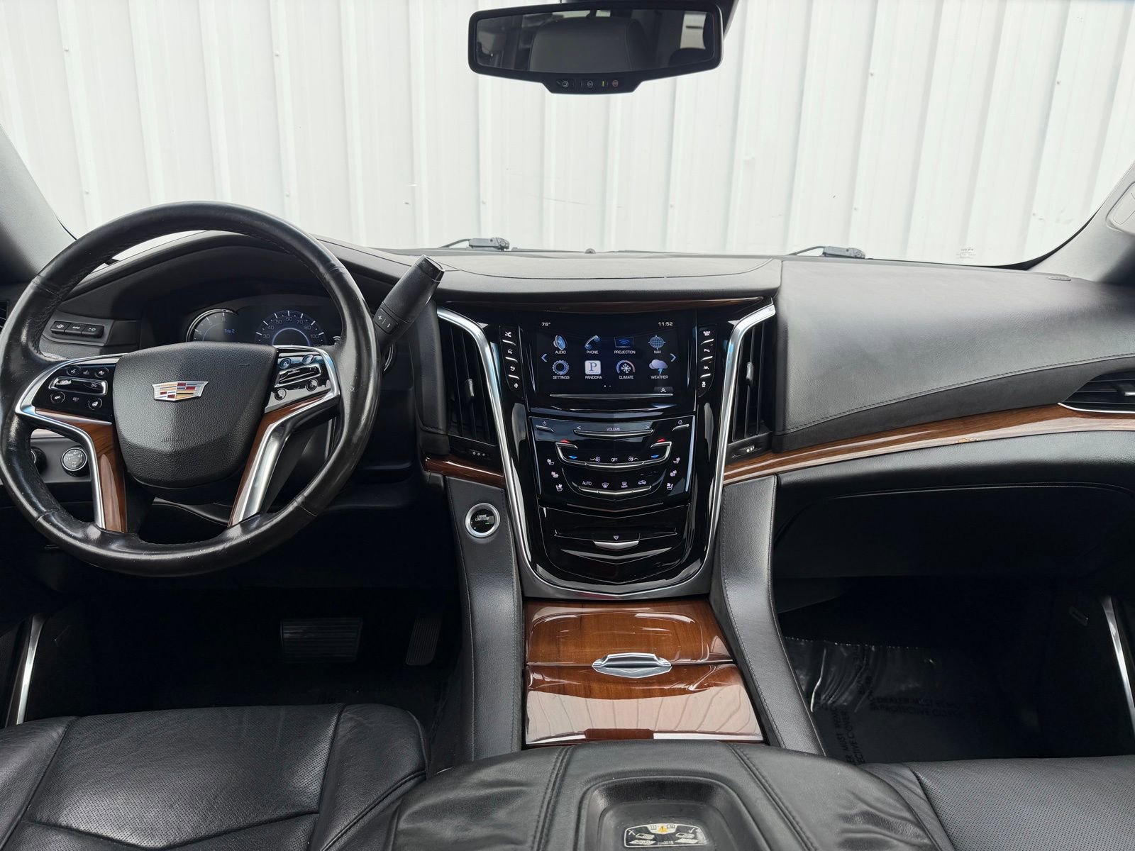Used 2016 Cadillac Escalade Premium AWD/4WD image 12