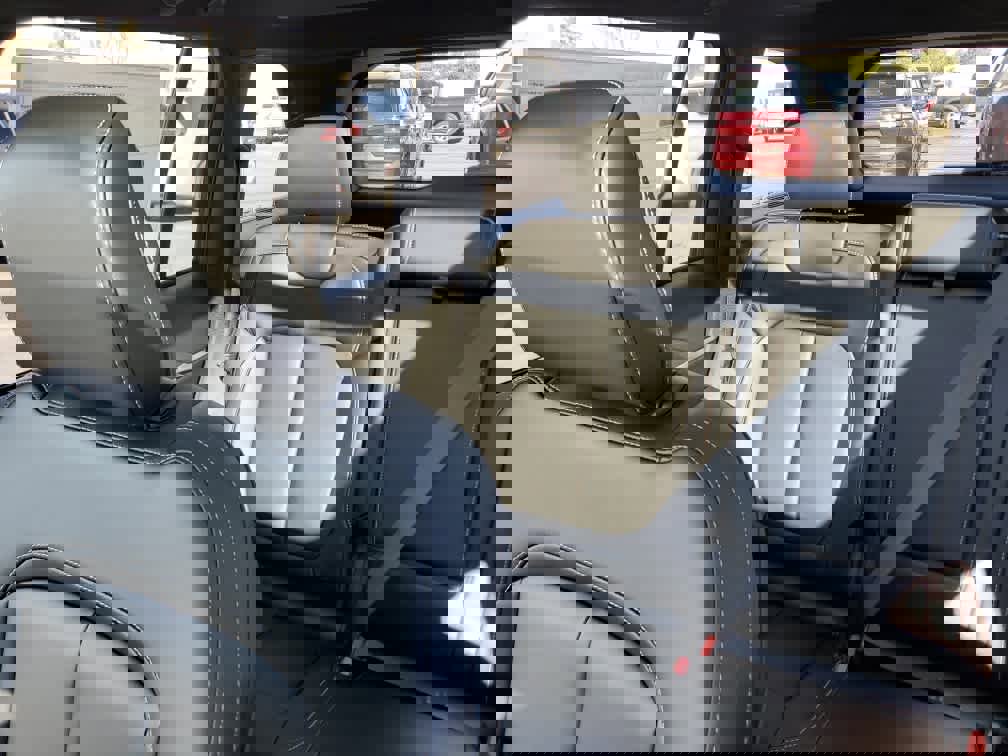 New 2026 Jeep Grand Cherokee Limited w/ Limited Altitude Package image 14