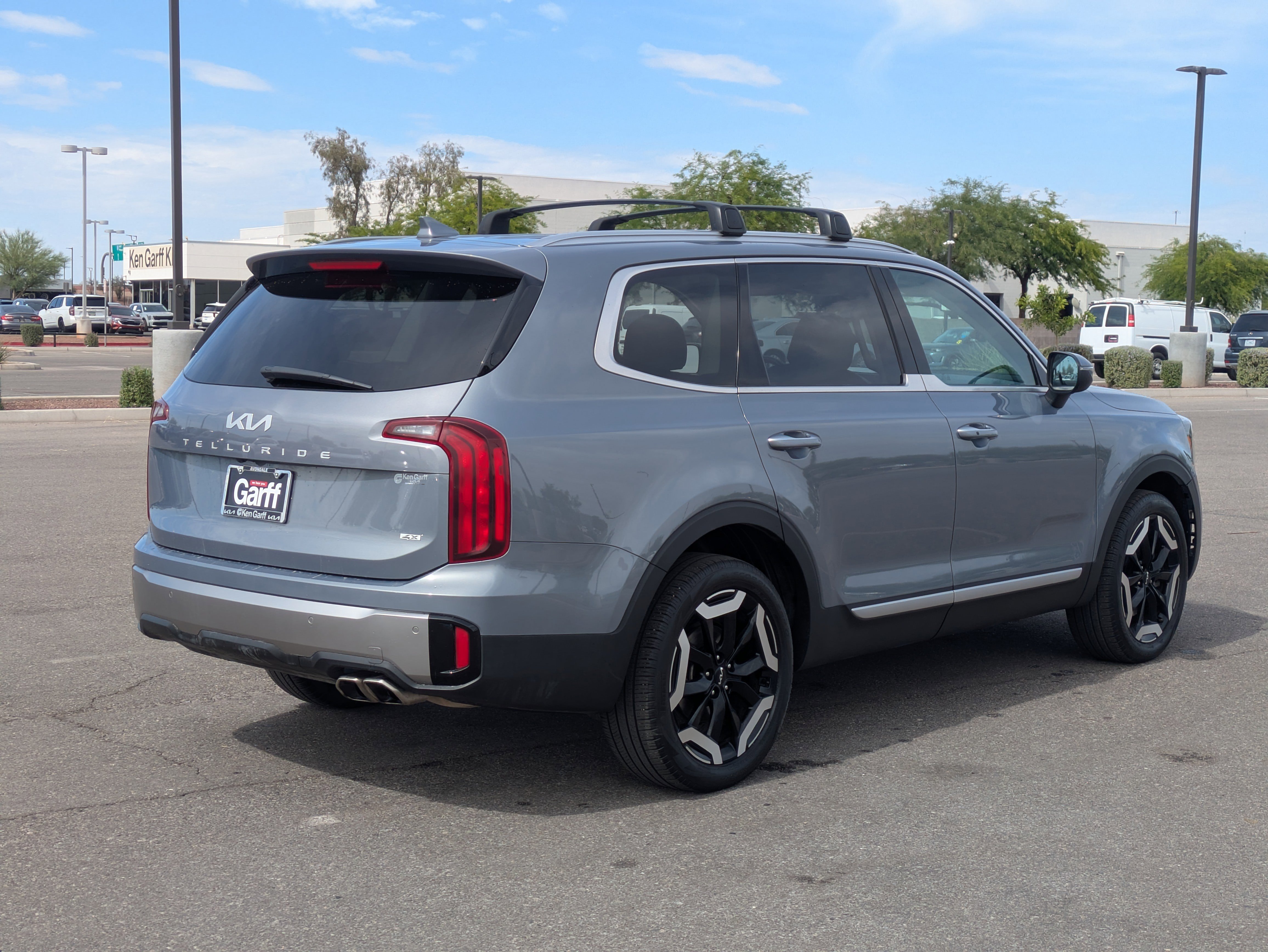 Used 2025 Kia Telluride S AWD/4WD image 5