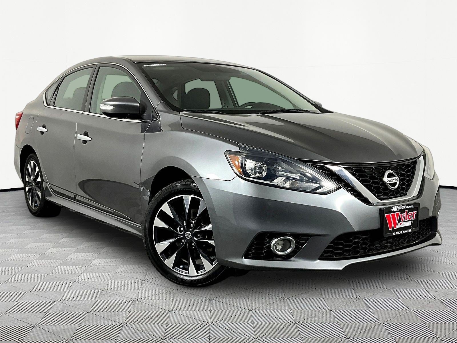 Used 2017 Nissan Sentra SR w/ Driver's Assist Package FWD video 3