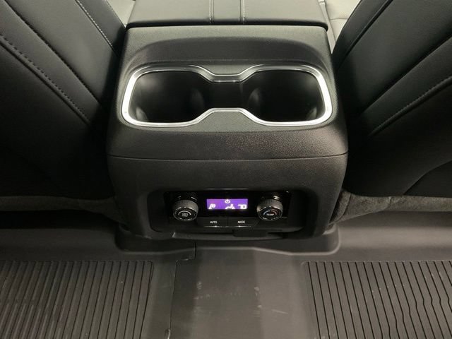 New 2026 Chevrolet Traverse LT w/ Driver Confidence Package AWD/4WD image 29