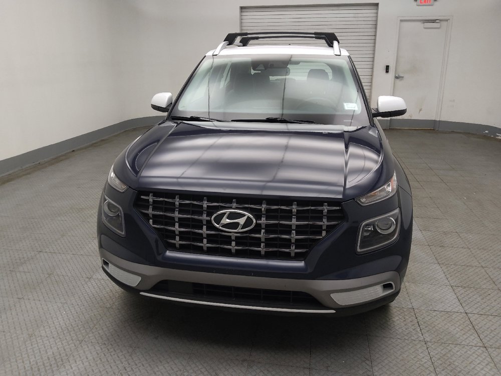 Used 2021 Hyundai Venue FWD image 15