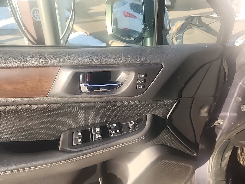Used 2015 Subaru Outback 2.5i Limited image 12