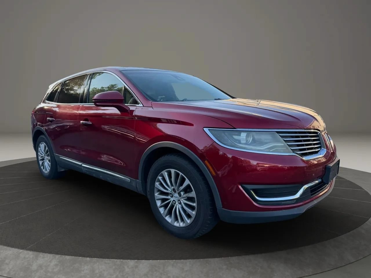 Used 2016 Lincoln MKX Select w/ Select Plus Package AWD/4WD image 3