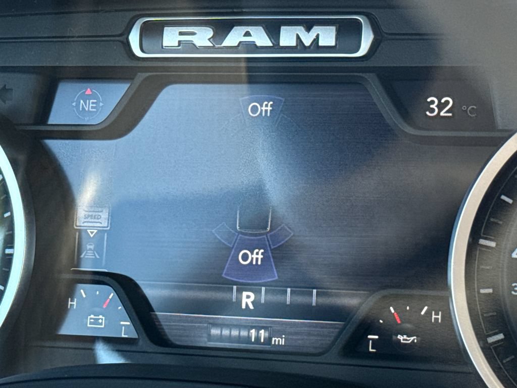 New 2026 RAM 1500 Express AWD/4WD image 30
