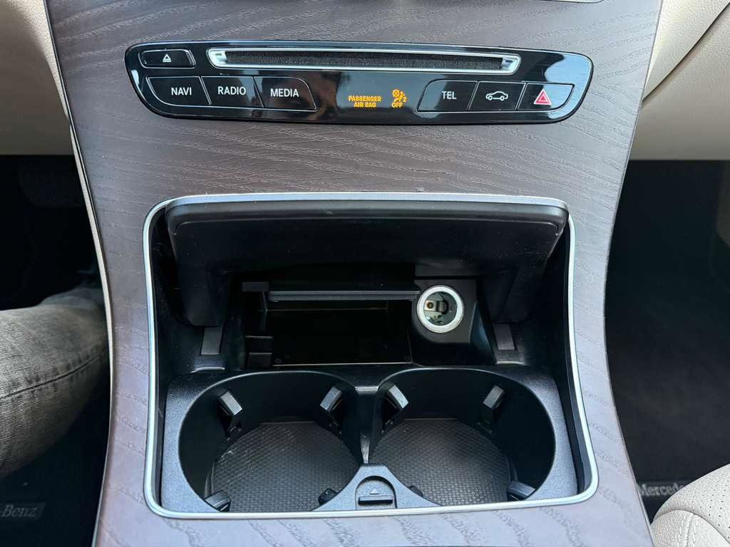 Used 2019 Mercedes-Benz GLC 350e 4MATIC image 25