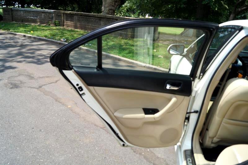 Used 2006 Acura TSX w/ Navigation image 25