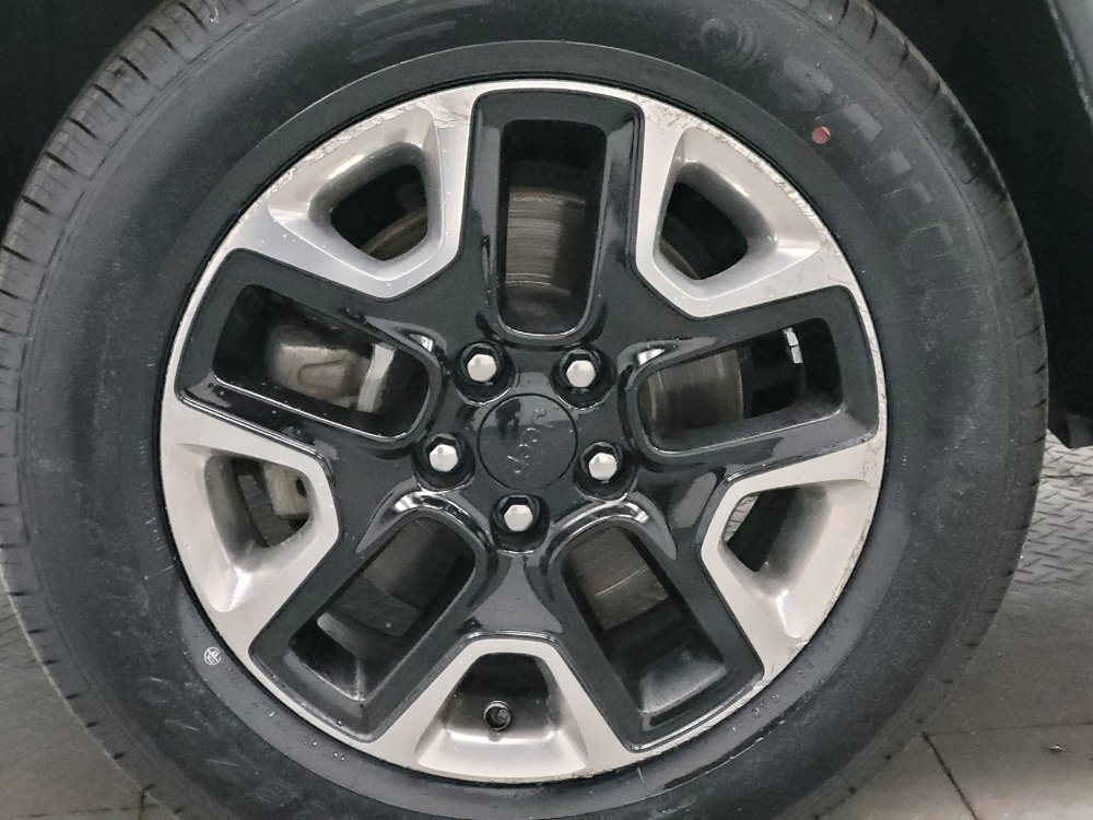 Used 2018 Jeep Compass Limited w/ Navigation Group FWD image 31