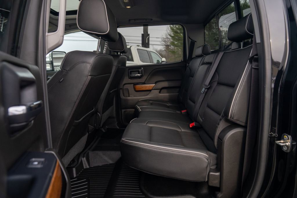 Used 2019 Chevrolet Silverado 2500 High Country w/ Duramax Plus Package image 21