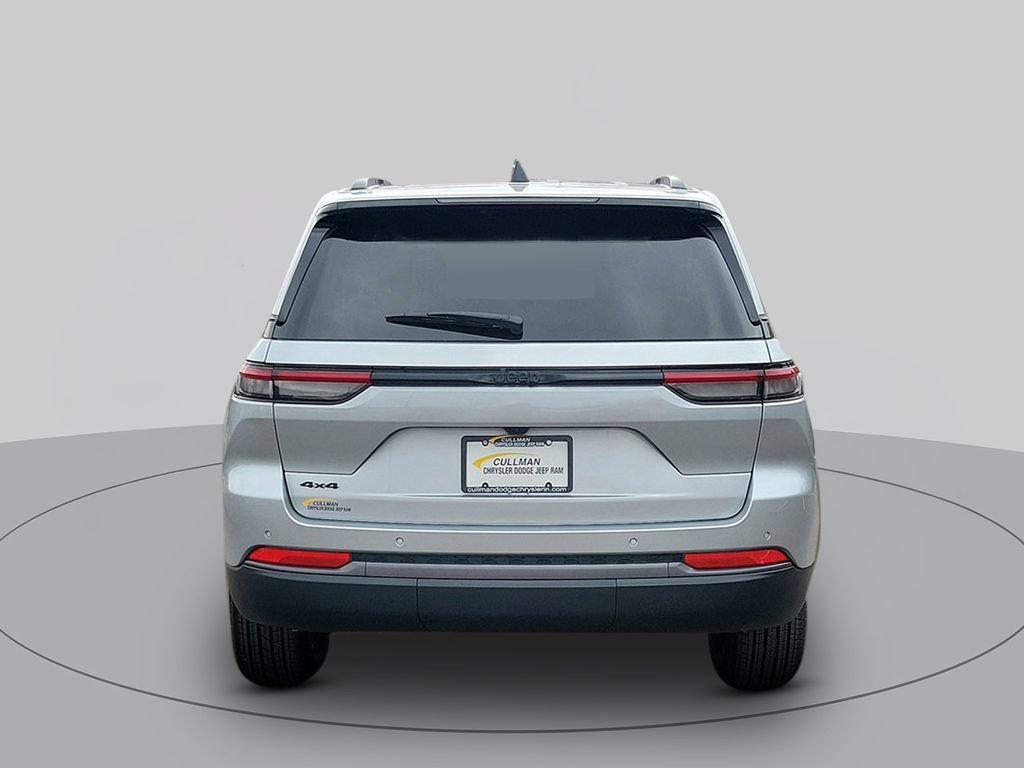 New 2026 Jeep Grand Cherokee Altitude AWD/4WD image 4