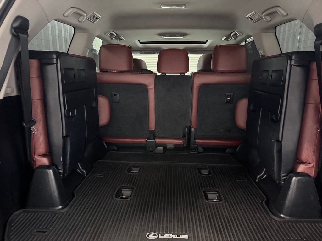 Used 2016 Lexus LX 570 4WD image 39